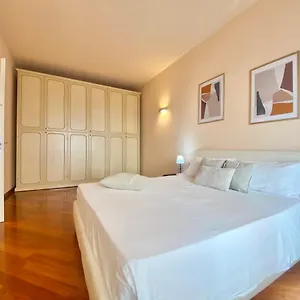  Appartamento Casaviva - Elegant Bilo With Parking In Italia
